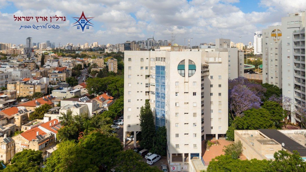 למכירה — דירת 5 חדרים ברחוב הכבאים, נווה ערמונים, רמת גן — תמונה 13